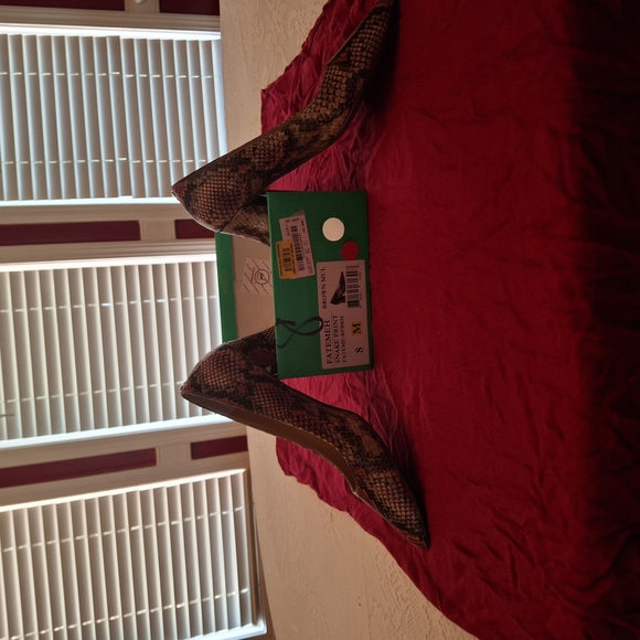 J.Renee Women's Brown Snake Print Shoes - Picture 2 of 15